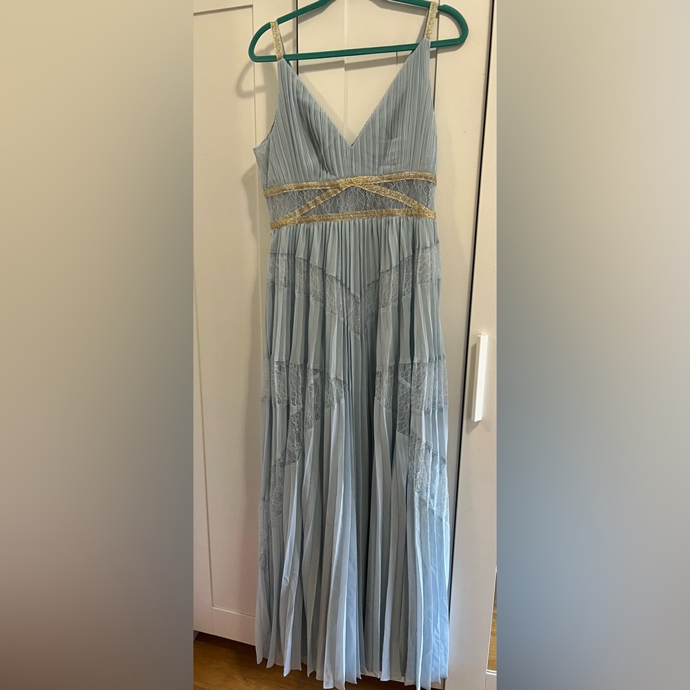 BCBG MAXAZRIA- light crystal blue gown - Picture 1 of 8